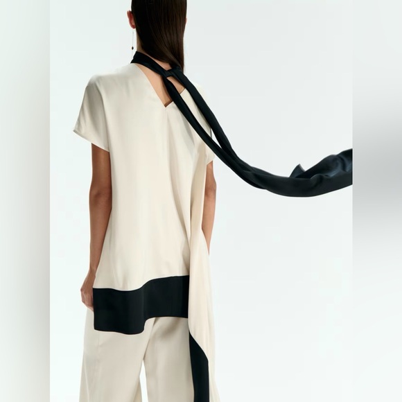 H&M  Cream & Black Asymmetrical Top size small NWT - Picture 3 of 6